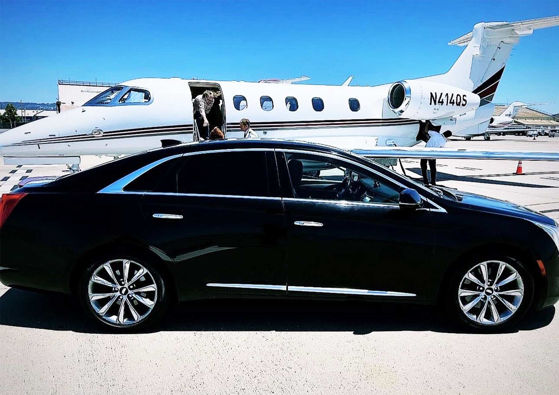 Executive black sedan for JFK Airport to Boston car service