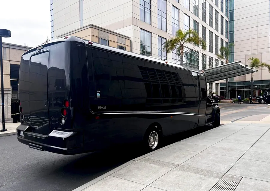 Mini coach option for larger 49ers fan groups